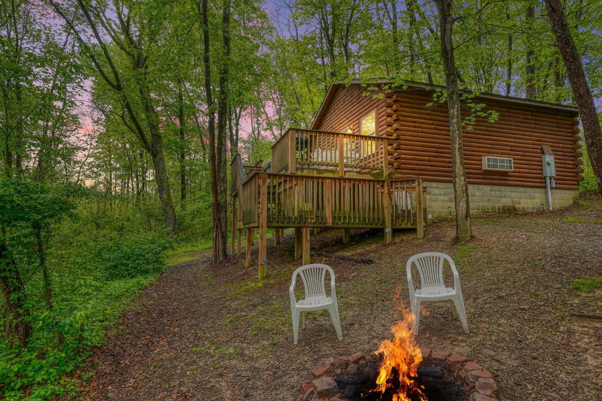 Blue Rose Cabins - Pine Ridge Cabin 로건 외부 사진